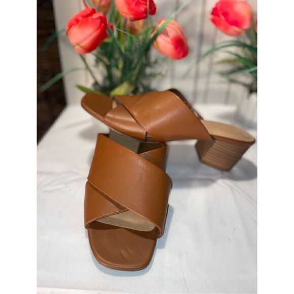 Lauren Conrad Women's Soda Pop Slip On Camel Colored Sandals Size 7.5M - Picture 6 of 11